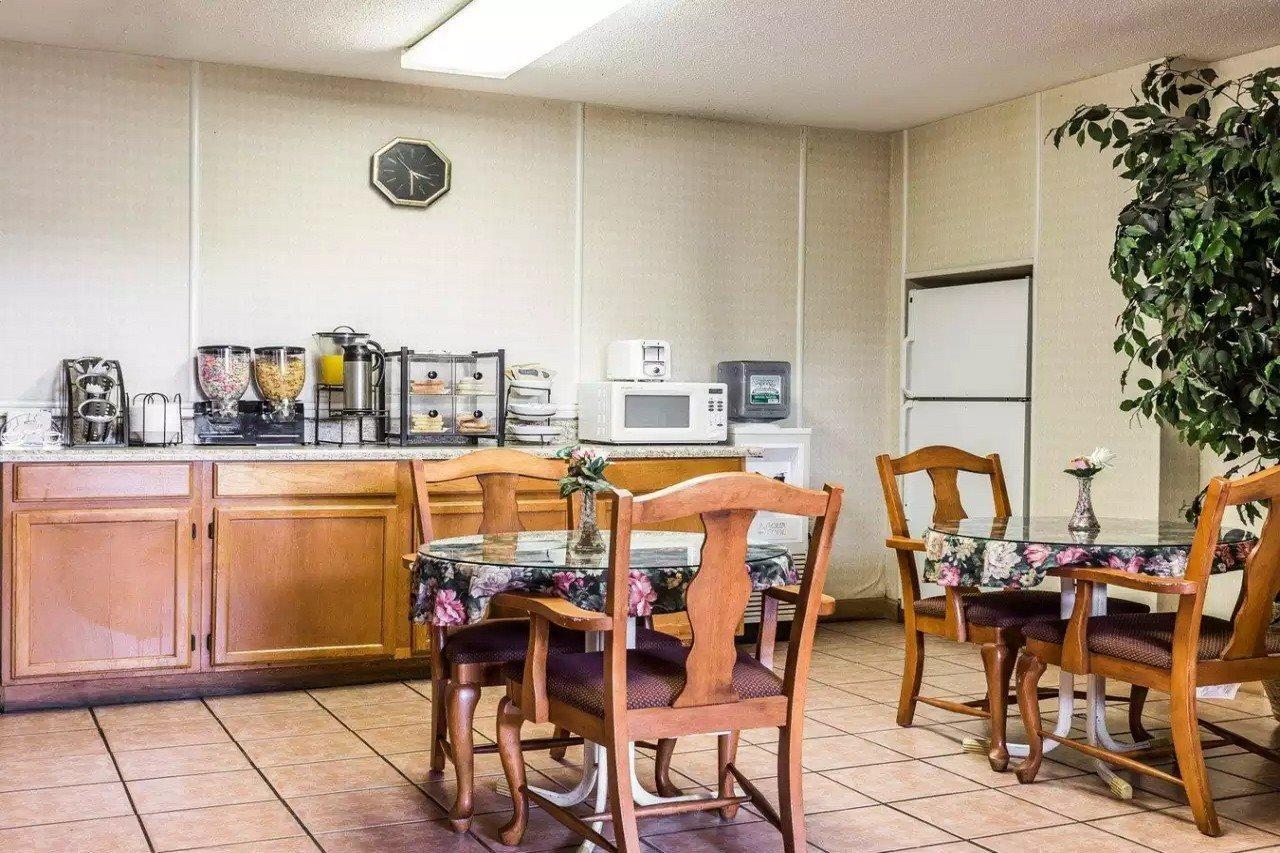Econo Lodge Inn & Suites Matthews - Charlotte Eksteriør bilde