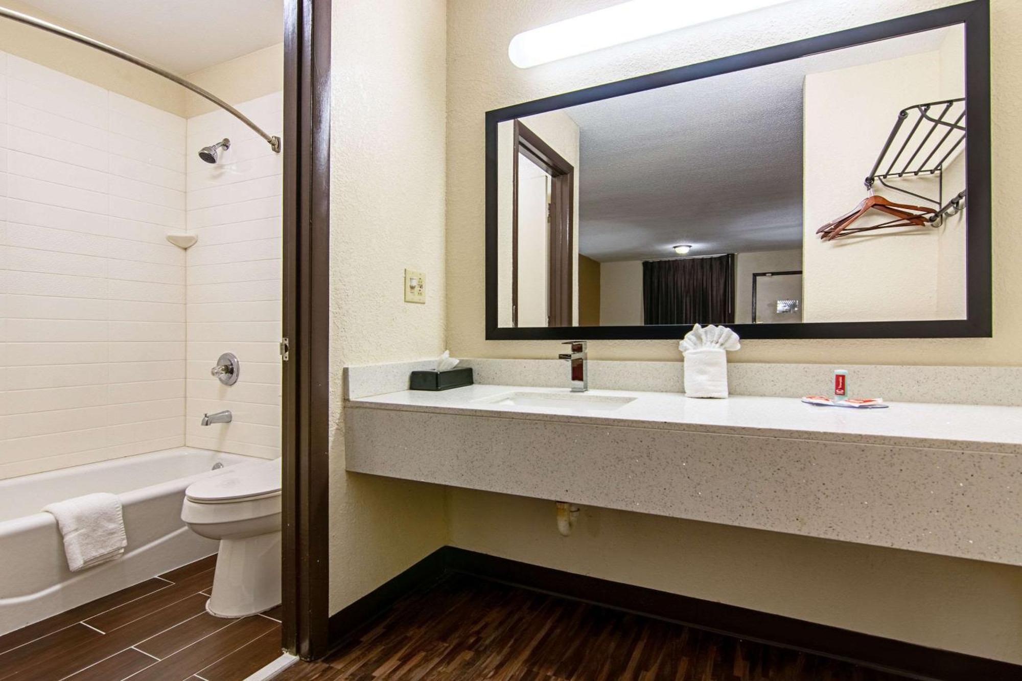 Econo Lodge Inn & Suites Matthews - Charlotte Eksteriør bilde