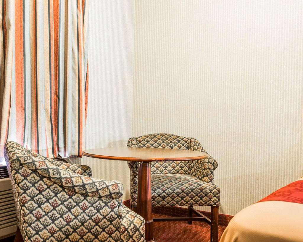 Econo Lodge Inn & Suites Matthews - Charlotte Rom bilde