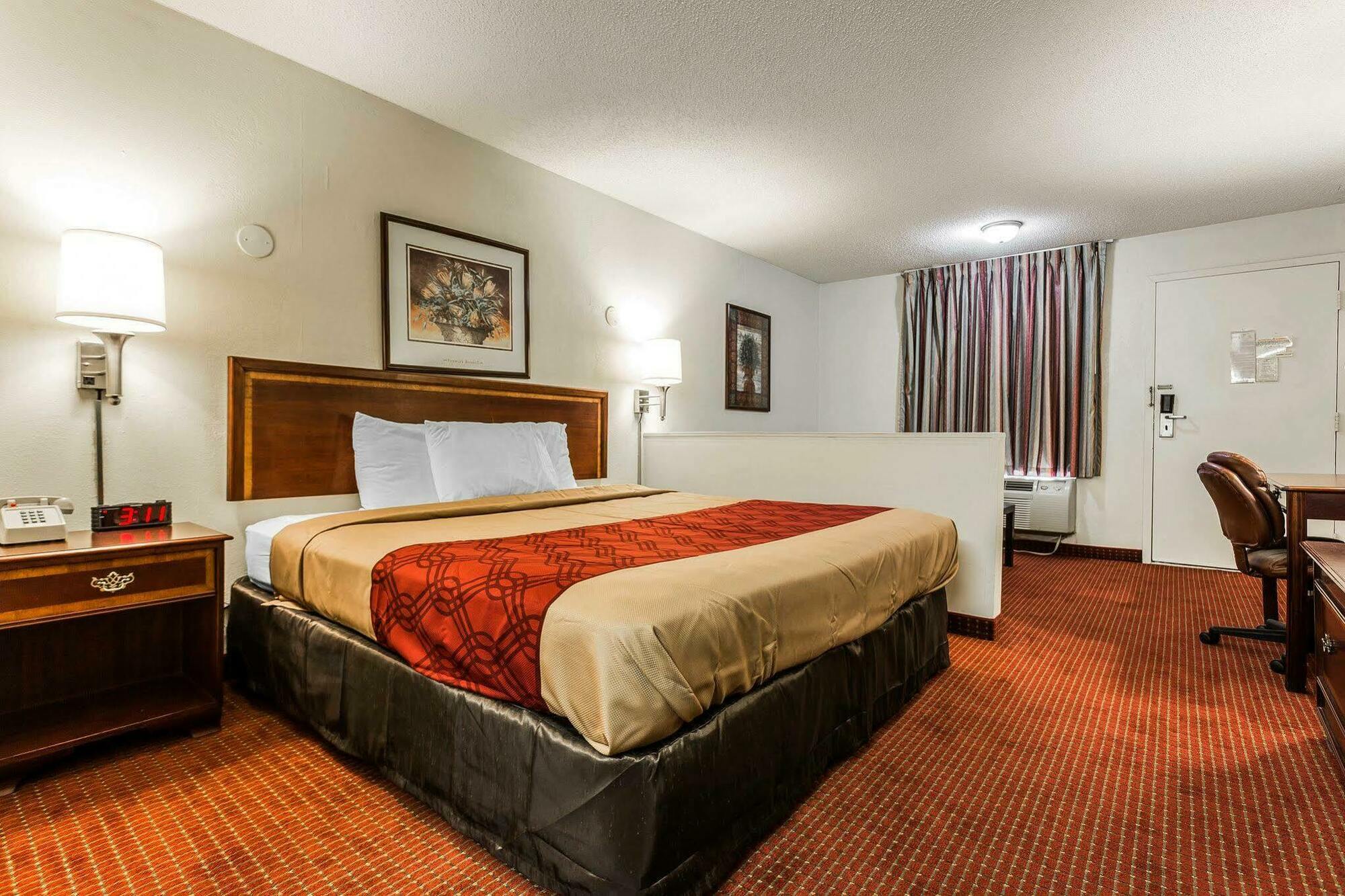 Econo Lodge Inn & Suites Matthews - Charlotte Eksteriør bilde