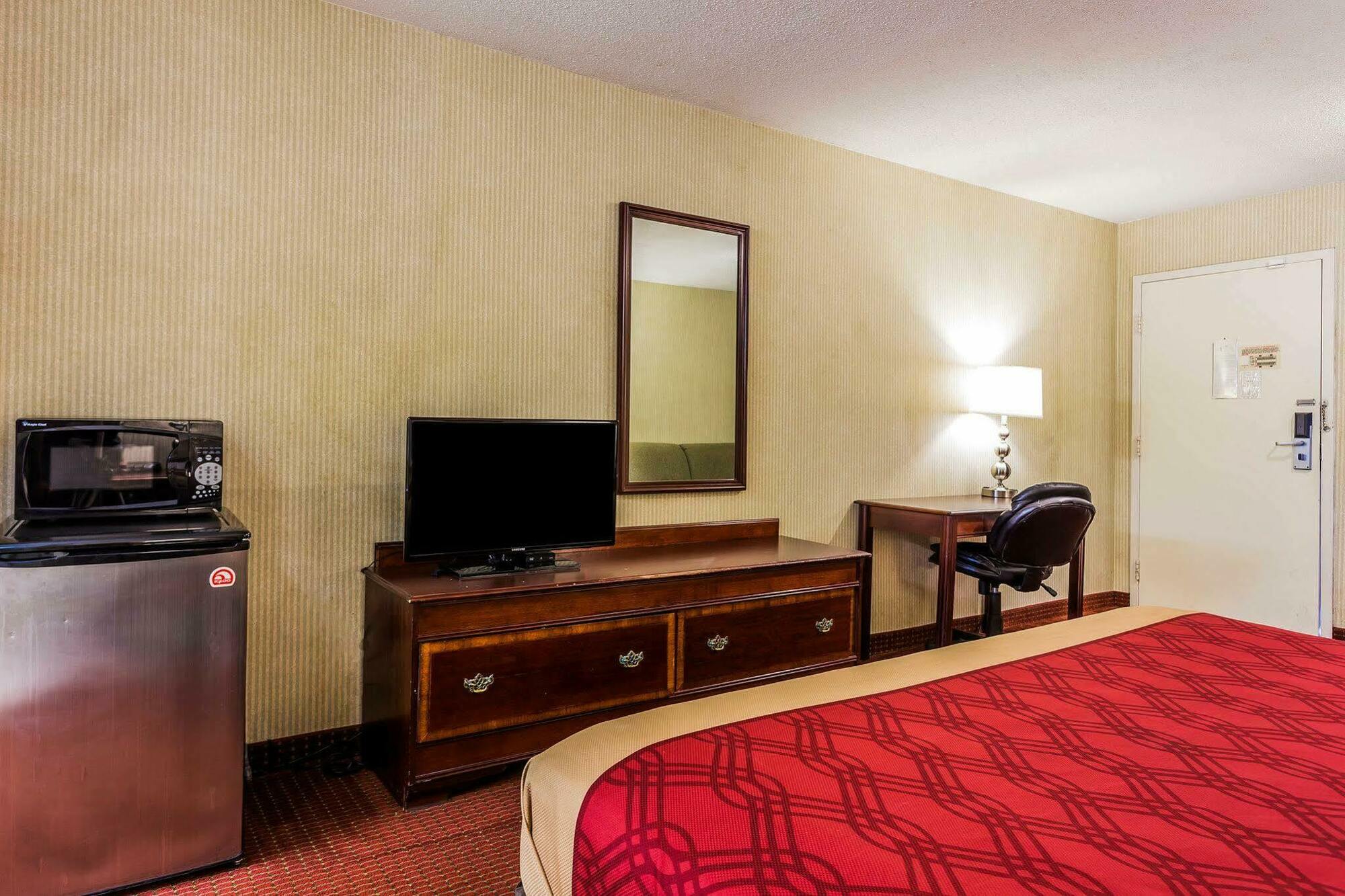 Econo Lodge Inn & Suites Matthews - Charlotte Eksteriør bilde
