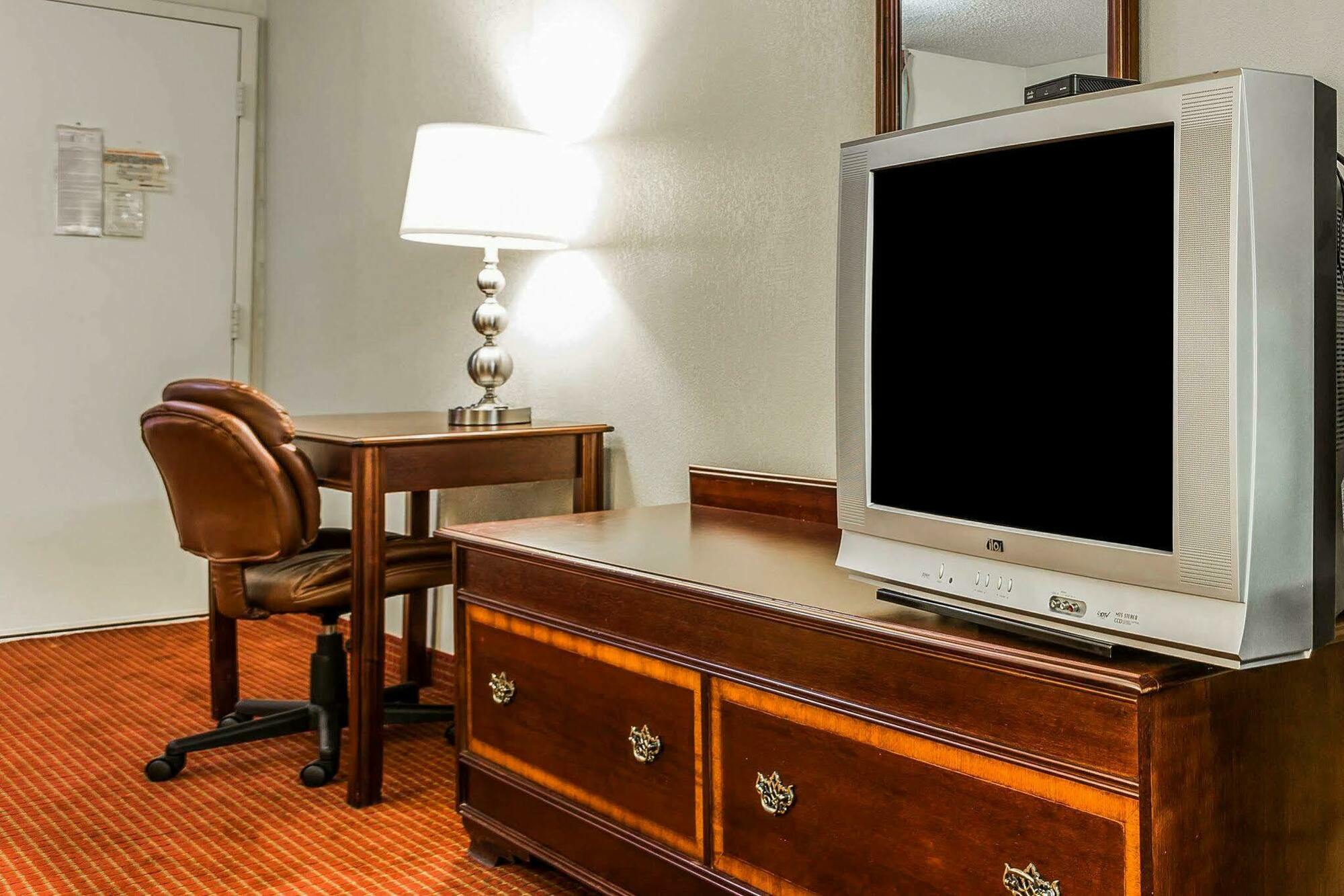 Econo Lodge Inn & Suites Matthews - Charlotte Eksteriør bilde